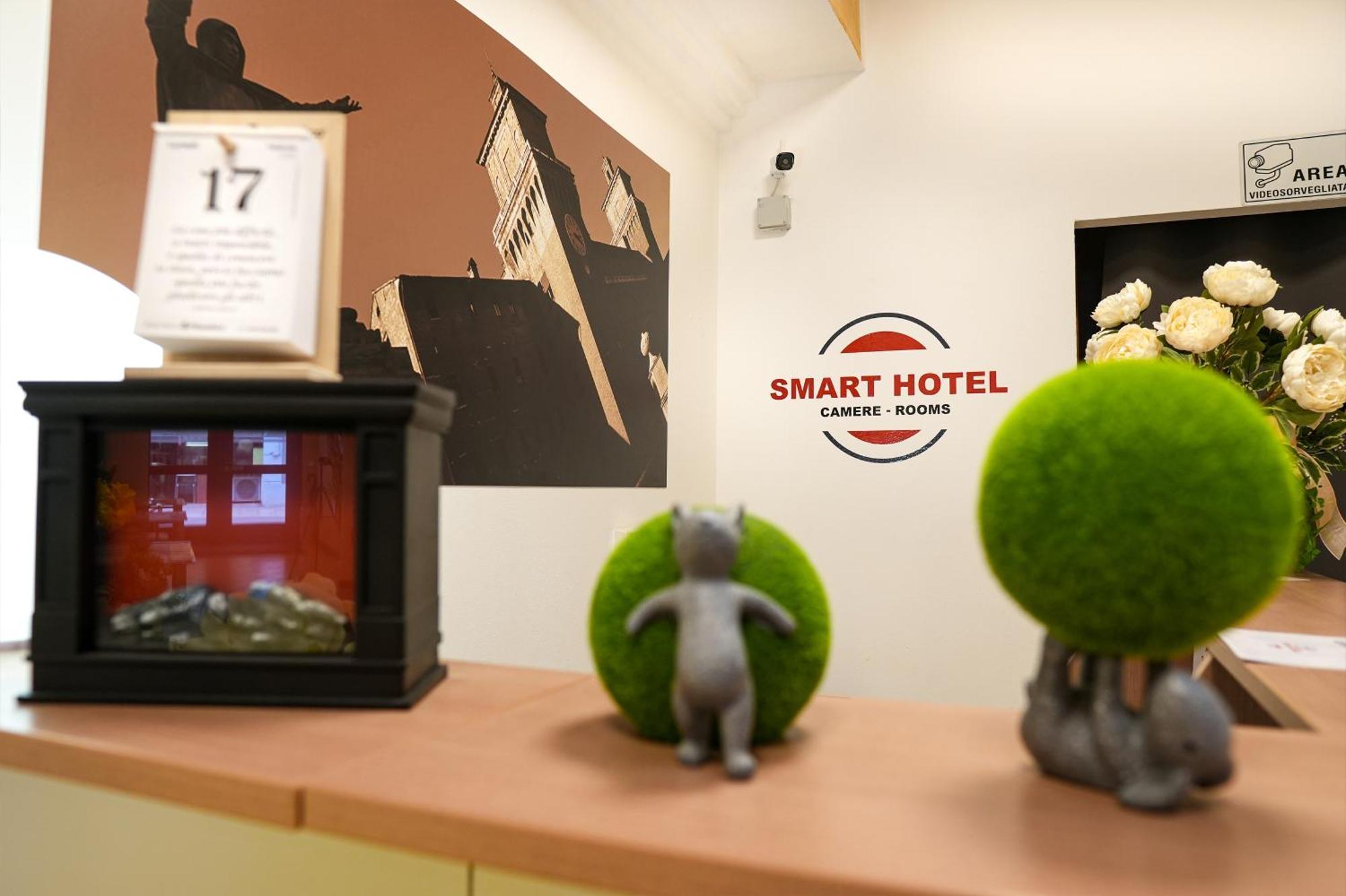 Smart Hotel Ferrara Exterior photo