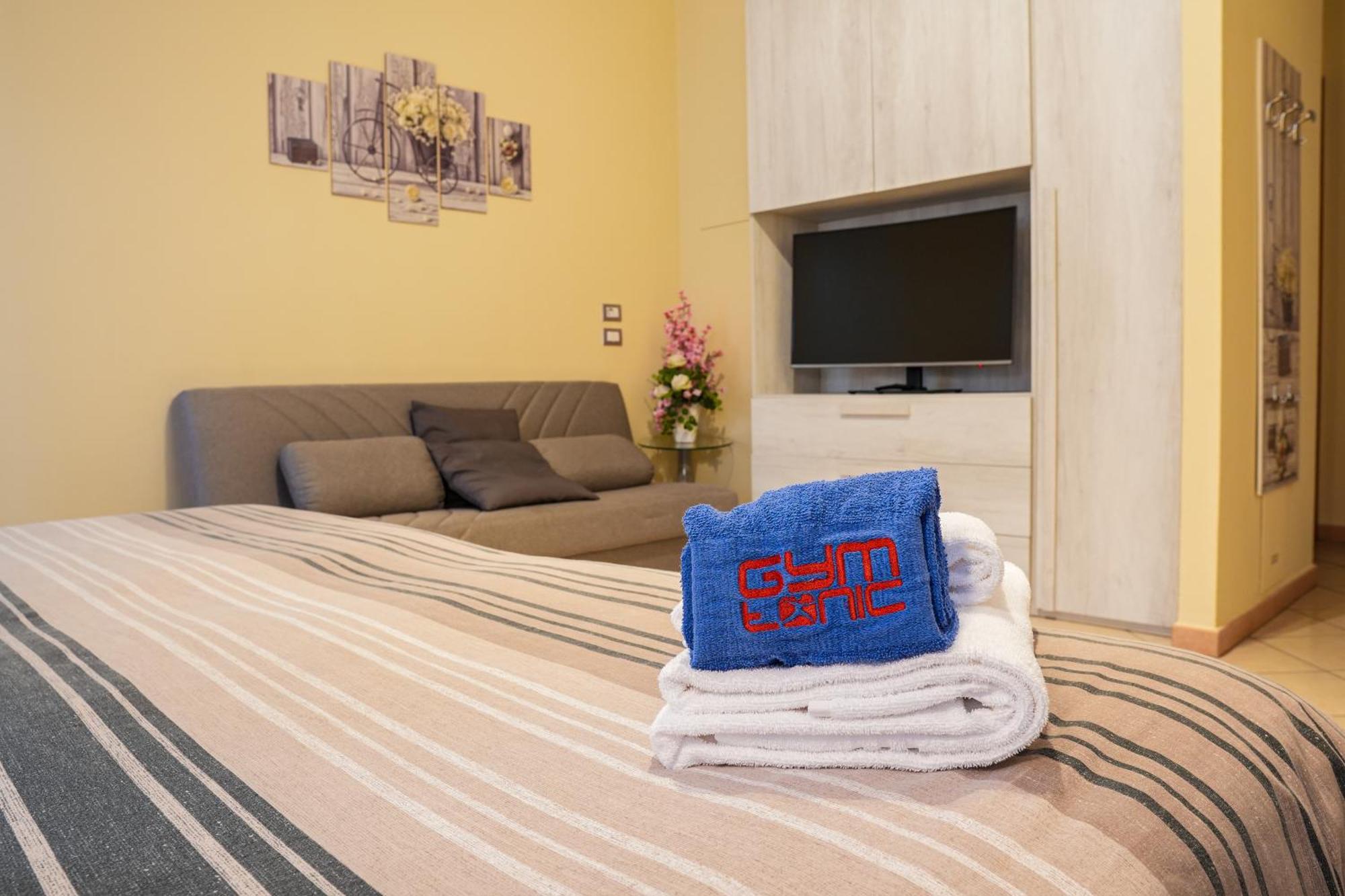 Smart Hotel Ferrara Exterior photo
