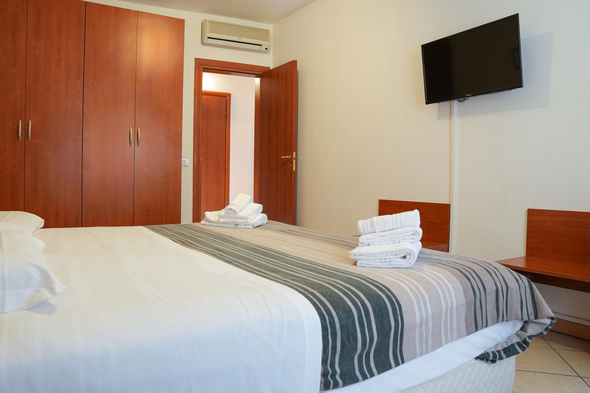 Smart Hotel Ferrara Exterior photo