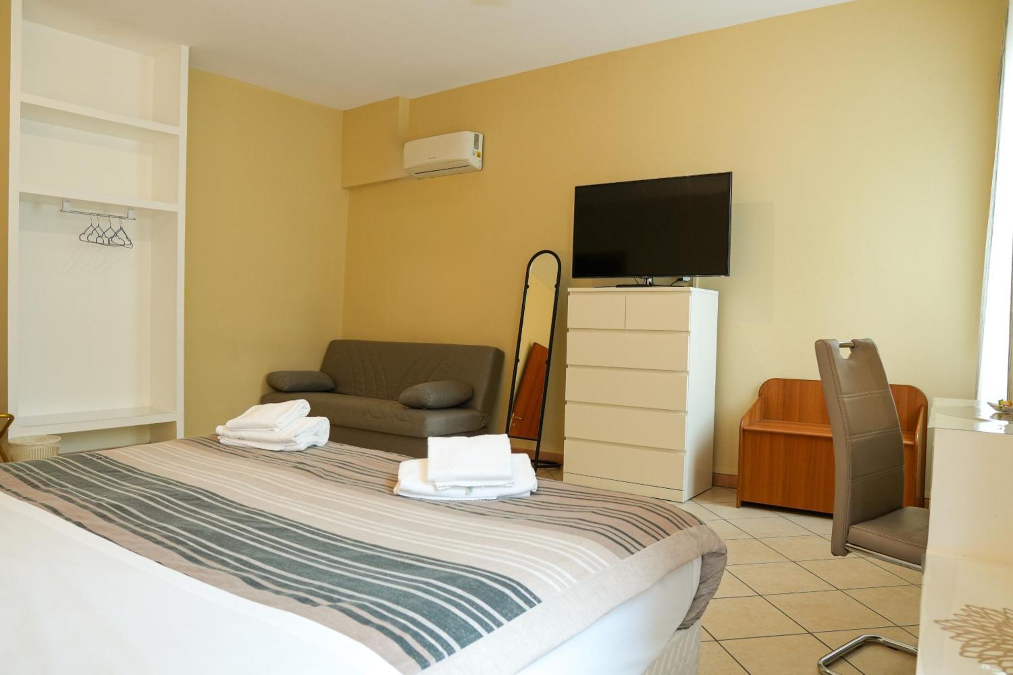 Smart Hotel Ferrara Exterior photo