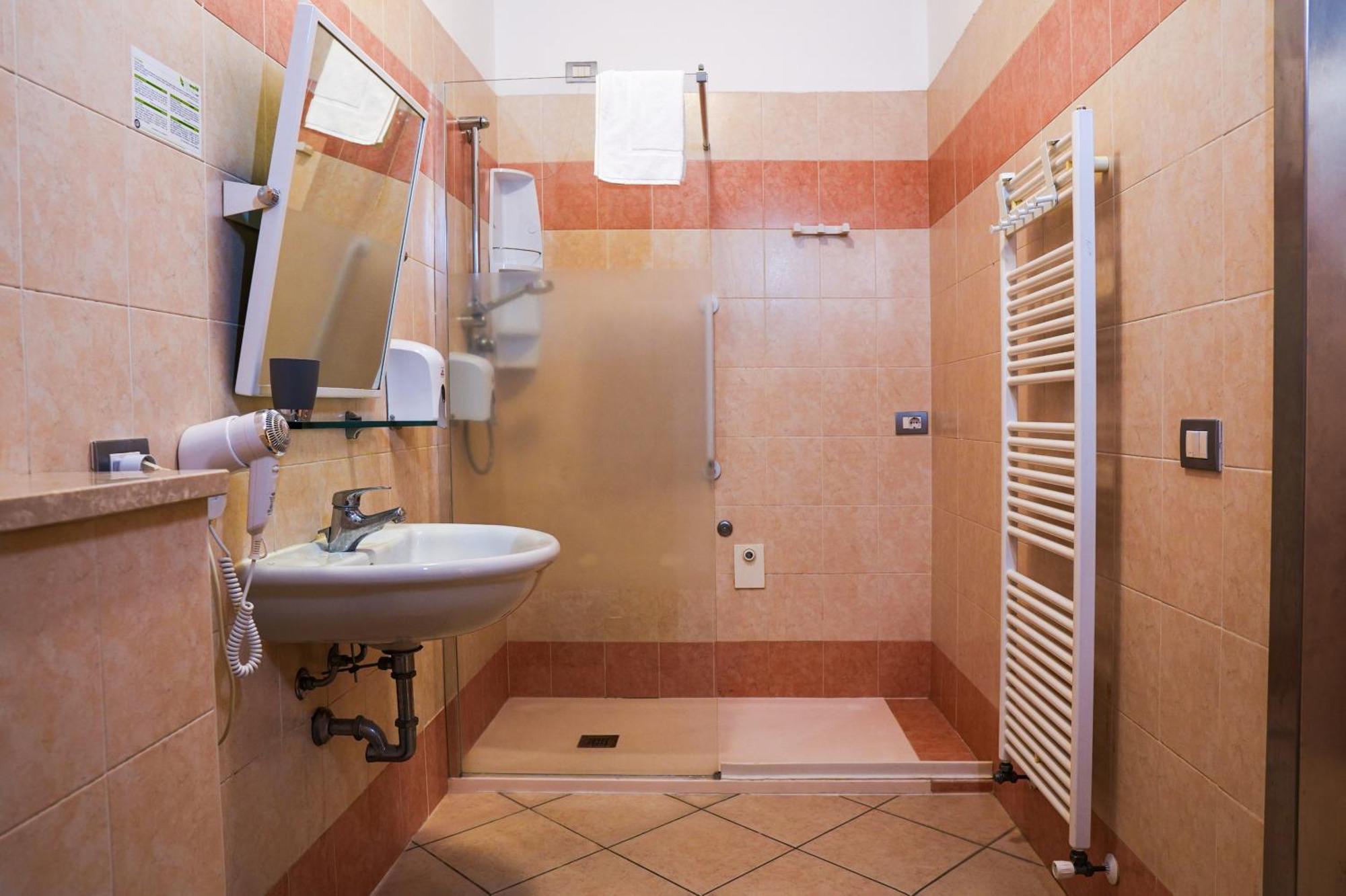 Smart Hotel Ferrara Exterior photo