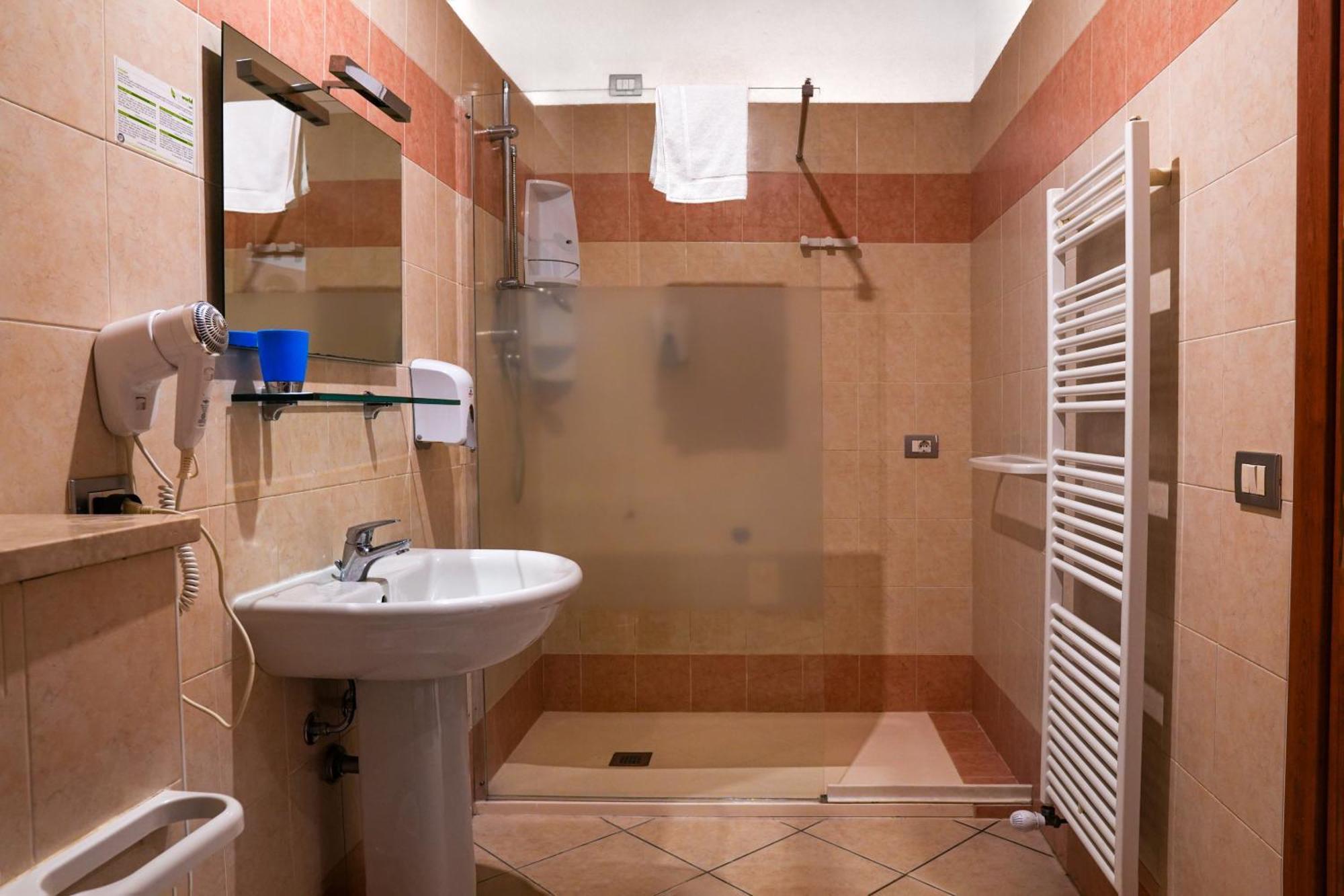Smart Hotel Ferrara Exterior photo